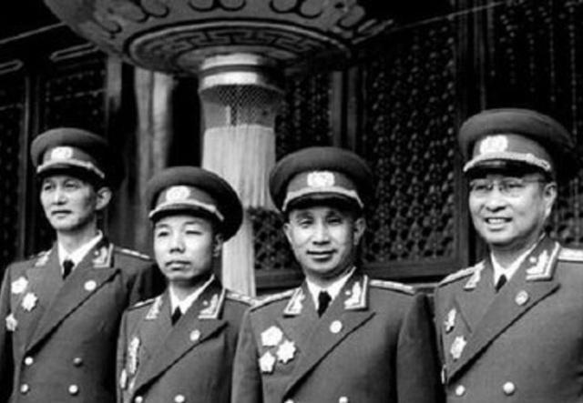 IM电竞 电子竞技平台1970年粟裕考察北方地区后制定了一份战略计划后被国家采用(图2)