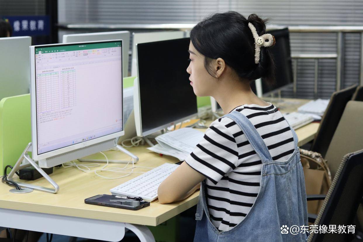 IM电竞 IM电竞app东莞塘厦电商培训学习哪些内容？(图2)