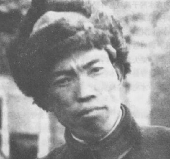 IM电竞 IM电竞平台51年毛主席接见梁兴初说错话机智挽回后梁兴初：主席就是反应快(图9)