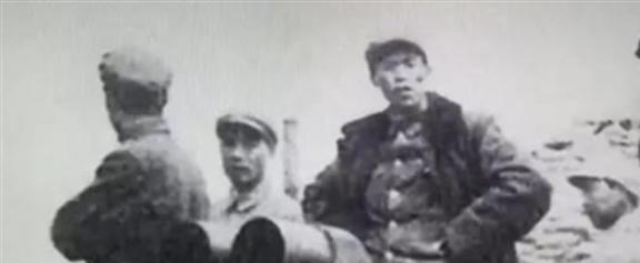 IM电竞 IM电竞平台51年毛主席接见梁兴初说错话机智挽回后梁兴初：主席就是反应快(图16)