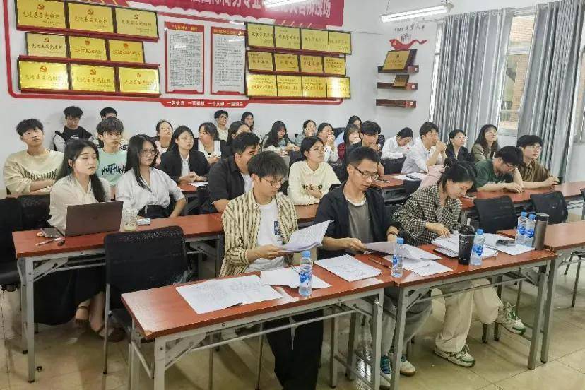 江西工IM电竞 IM电竞app程学院第十四届全国大学生电子商务挑战赛校级决赛圆满落幕(图2)